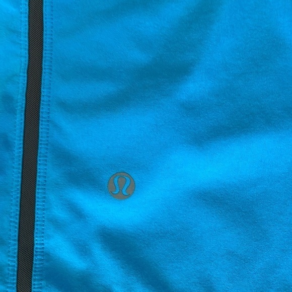 LULULEMON Running Shorts Size Large - Picture 6 of 9